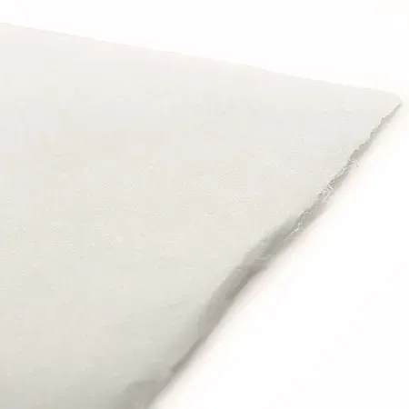 Köp nu Awagami Kozo Natural 52x43cm 46g råkanter