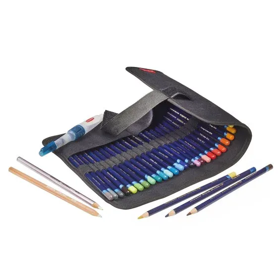 Snabb leverans Derwent pennfodral av svart canvas för 24 pennor. 9×21×2 cm (hopvikt)